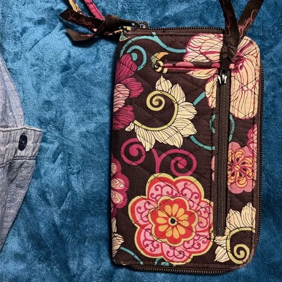 Vera Bradley Zip Around Wallet Mod Floral Pink - Picture 2 of 6